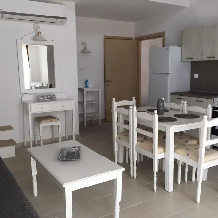 Angies House Alonissos * Πατητήρι